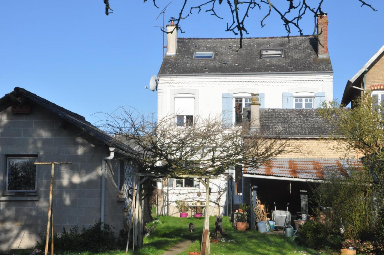 La Pie Grieche Bed and Breakfast Lucquy Εξωτερικό φωτογραφία